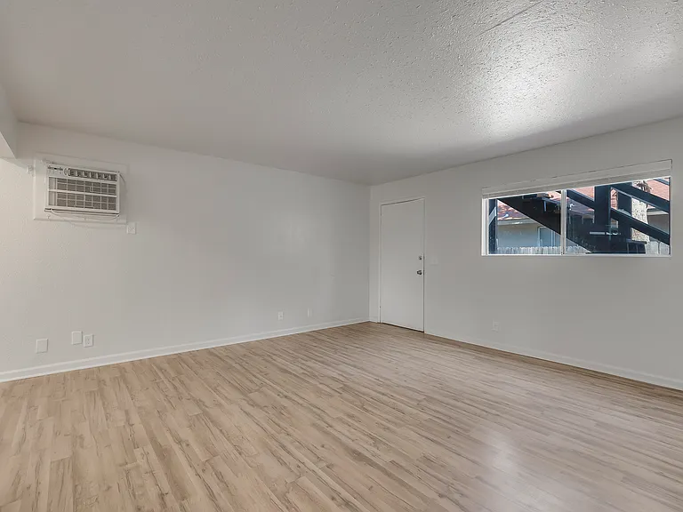 1514 Oakdale St #B — Photo 5