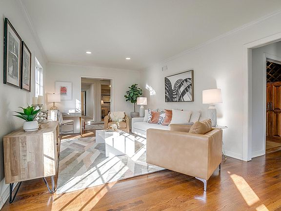 5th image of 4120 Birchman Ave #A