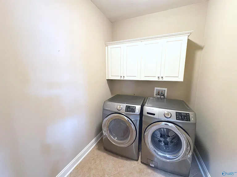 126 Windridge Way SW — Photo 19