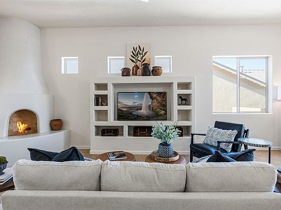 5th image of 109 Rancho Viejo Blvd