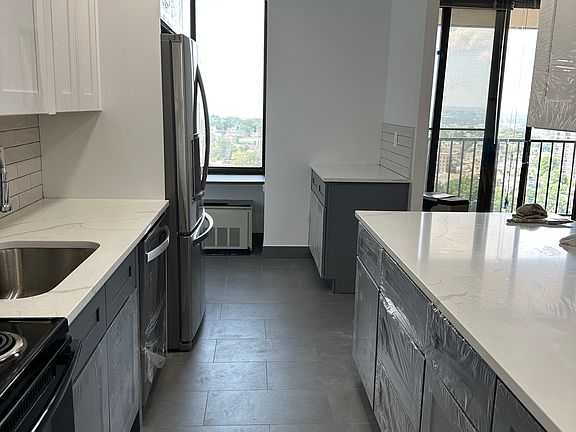 5th image of 300 Winston Dr APT 2201
