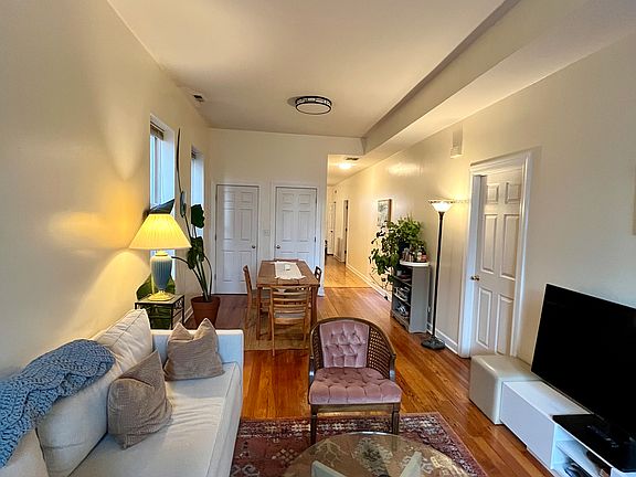 4th image of 1820 N Marshfield Ave APT 2