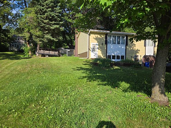 5th image of 1512 Point Douglas Rd S
