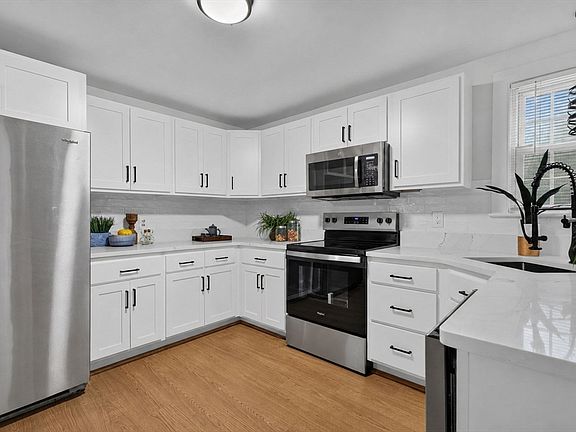 3rd image of 47 Southville Rd