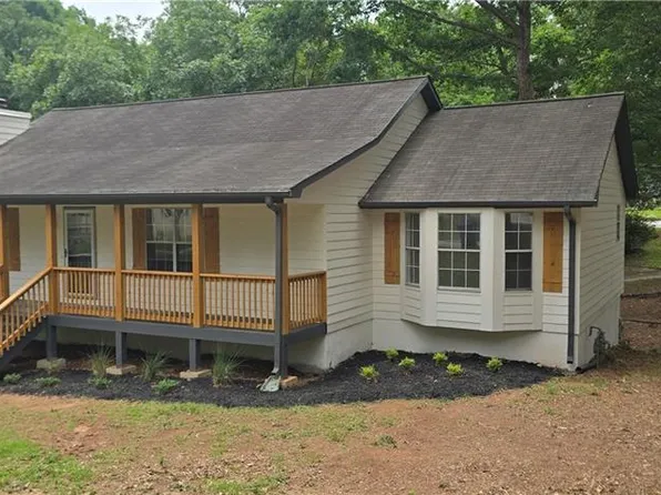 4723 Emerald Glen Dr, Douglasville, GA 30135