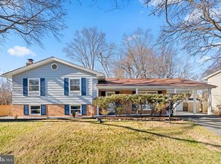 11304 Rambling Rd, Gaithersburg, MD 20879