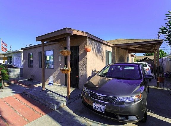 3rd image of 1334 E O St
