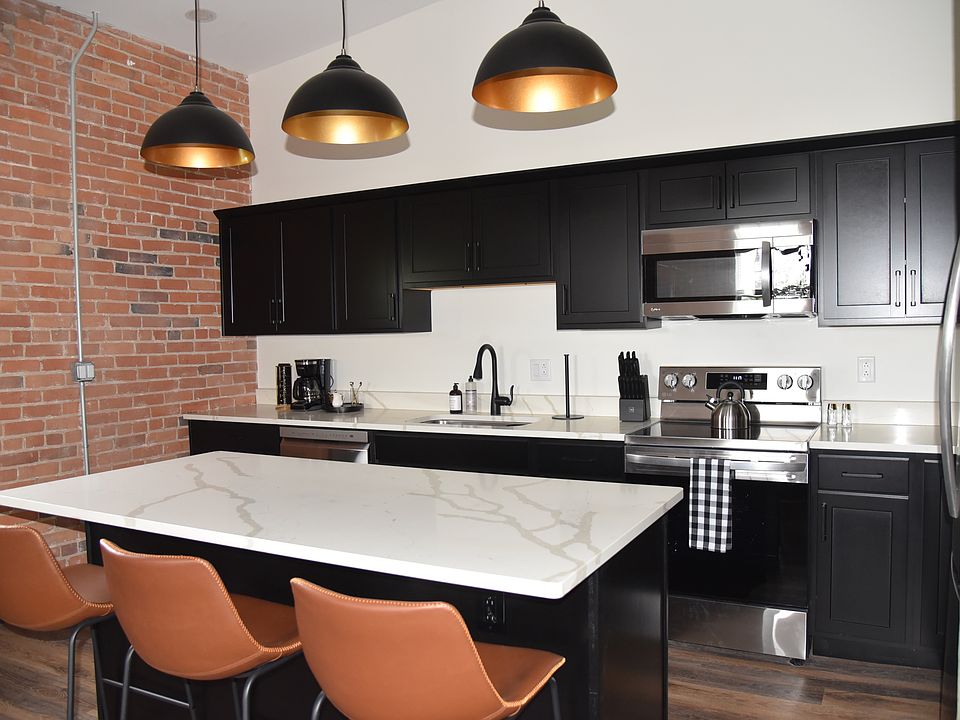 Kitchen is fully equipped with stainless steel appliances. Electric stove and over, refrigerator with freezer and water dispenser, microwave and dishwasher. Ready to use with all standard cooking supplies/utensils, pans, dishes and coffee maker.