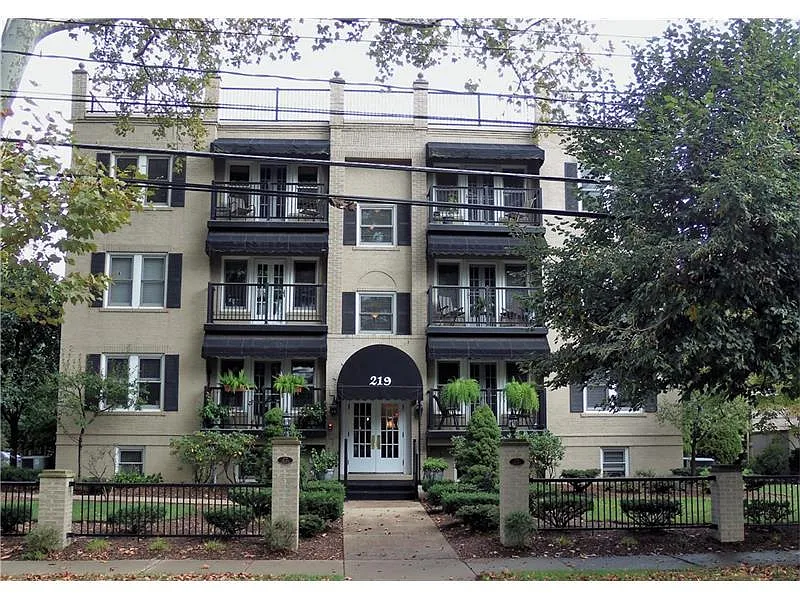 219 Beaver St APT 2B photo 1