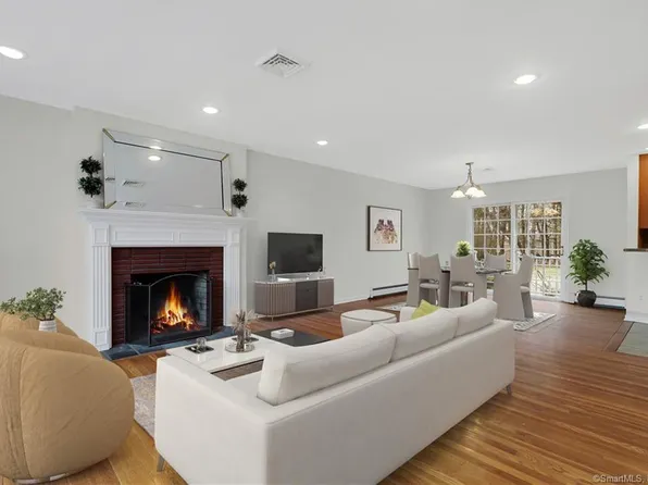 121 Porters Hill Road, Trumbull, CT 06611
