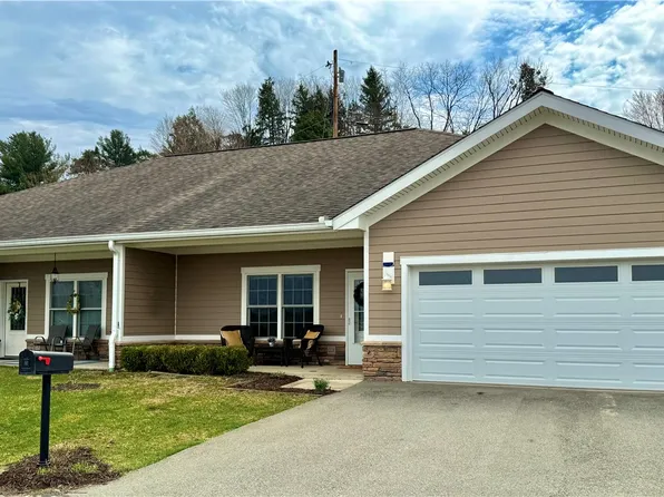 125 Shaker Dr, Ligonier, PA 15658