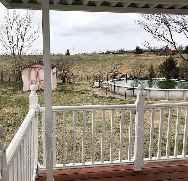 218 Britton Dr — Photo 28