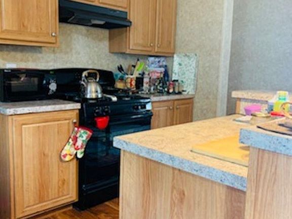 4th image of 46 Holly Ct