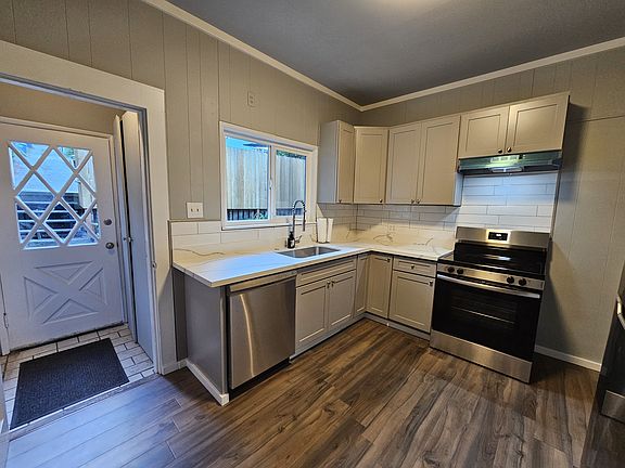 2nd image of 5513 20th Ave NE