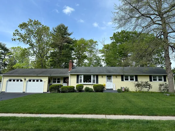 10 Brentwood Drive, Enfield, CT 06082