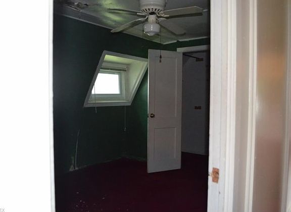 5th image of 225 N Jefferson St