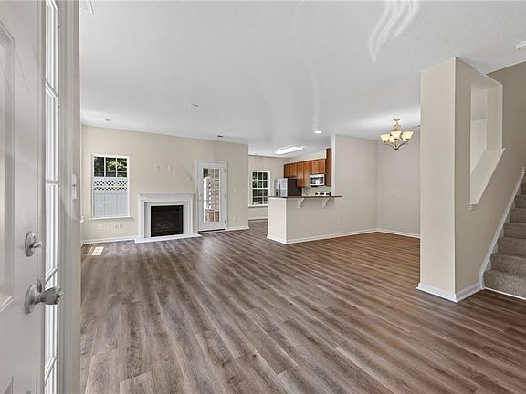 4th image of 3772 Pear Orchard Way