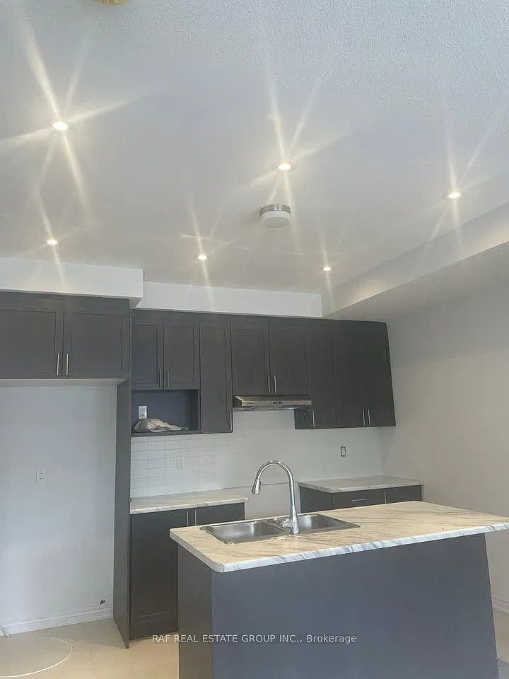 2 bed, $2,650 — Photo 3