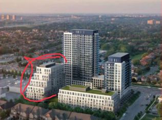 8 Beverley Glen Blvd #902, Vaughan, ON