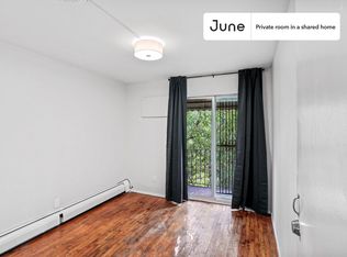 11-46 Welling Ct #B, Astoria, NY 11102