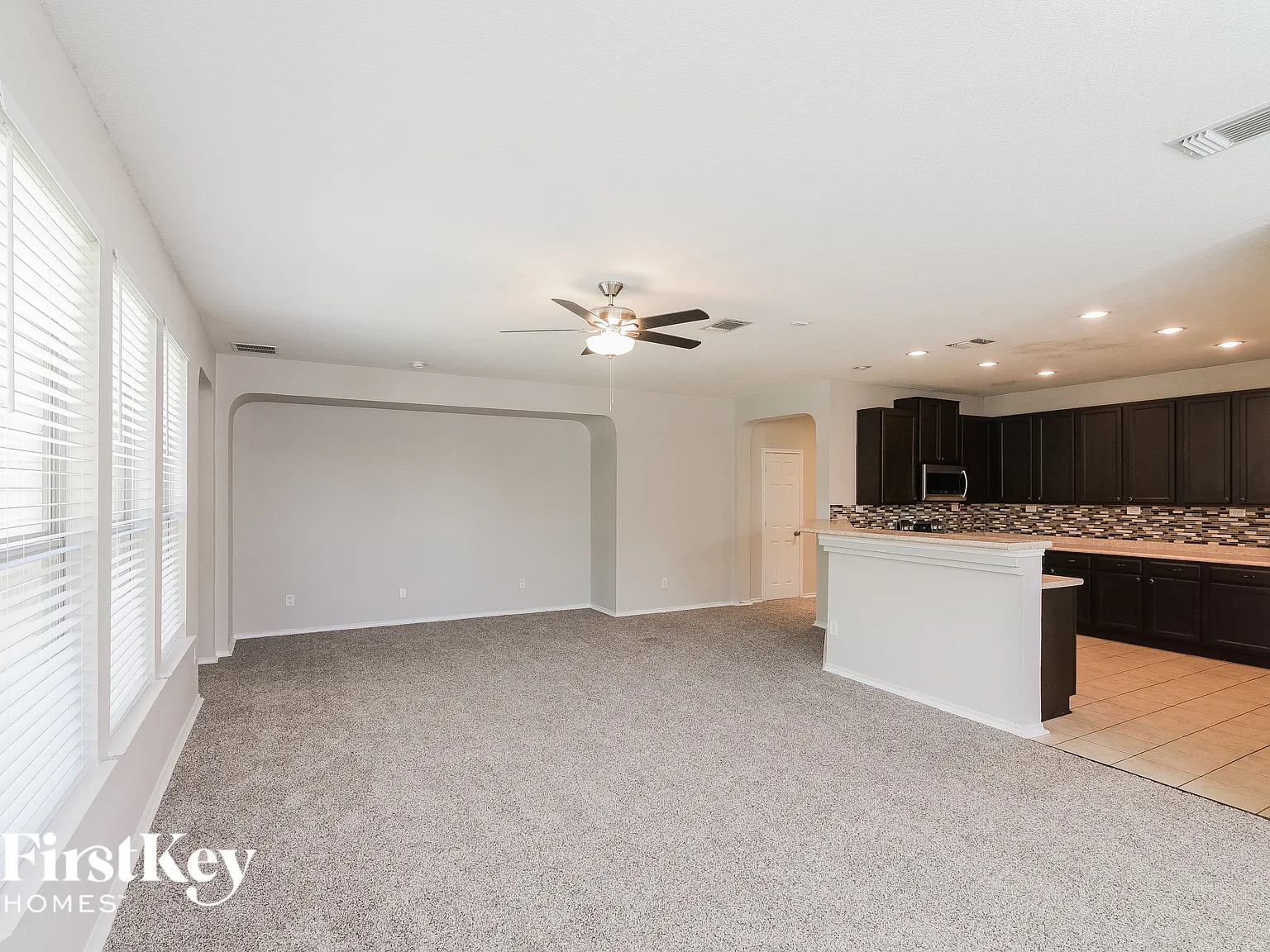 3 bed, 2.0 bath, 1660 sqft, $1,780 — Photo 4