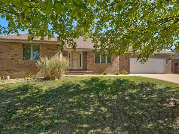 5126 S Sterling Court, Springfield, MO 65810