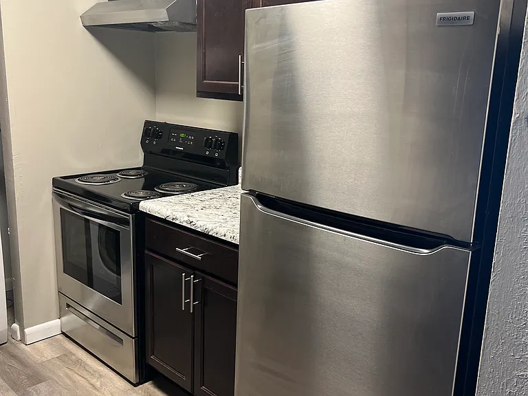 Beacon Point Apartments — Photo 22