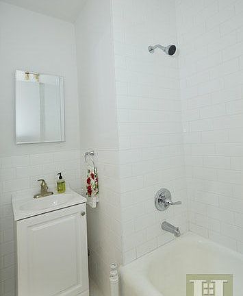 4th image of 153 Henry St #4B