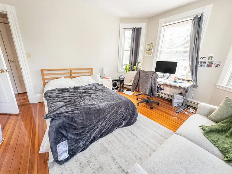 589 Franklin St #1 — Photo 7