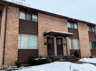 1317 Northfield Dr NE, Grand Rapids, MI 49505