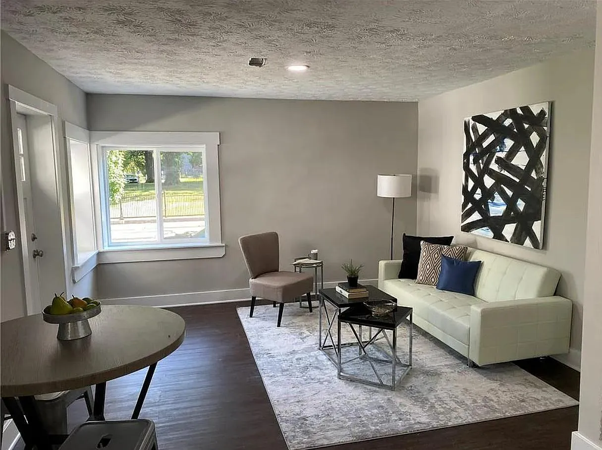 1 bed, 600 sqft, $1,200 — Photo 2