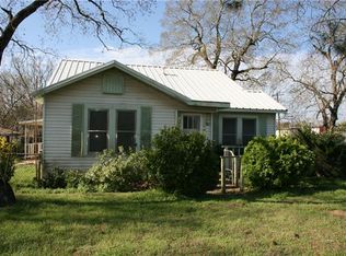 1400 NE Loop 230, Smithville, TX 78957