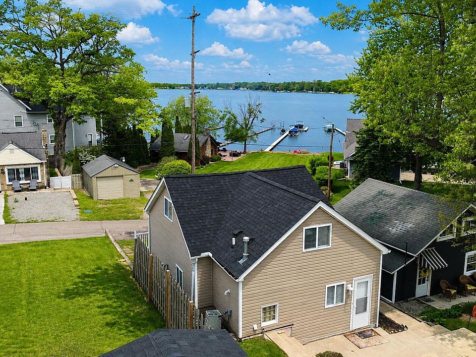 1st image of 2948 Russell Ct