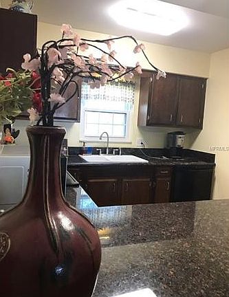 5th image of 1108 Villa Ln #82