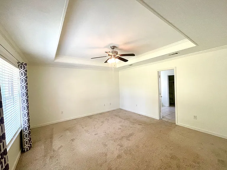 208 Chestnut Dr — Photo 8
