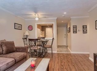 266 Albion St APT 4, Wakefield, MA 01880