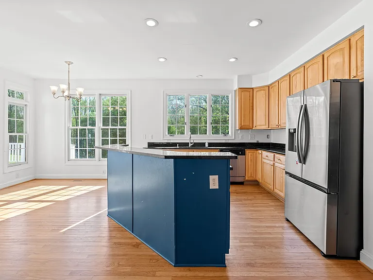 14216 Cervantes Ave — Photo 21