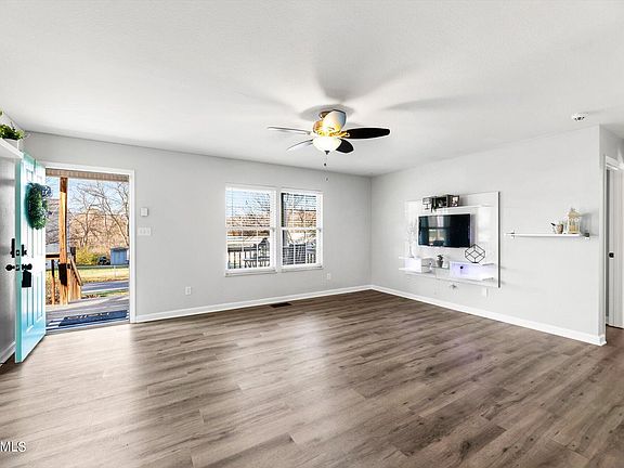 3rd image of 426 Haywood Ave