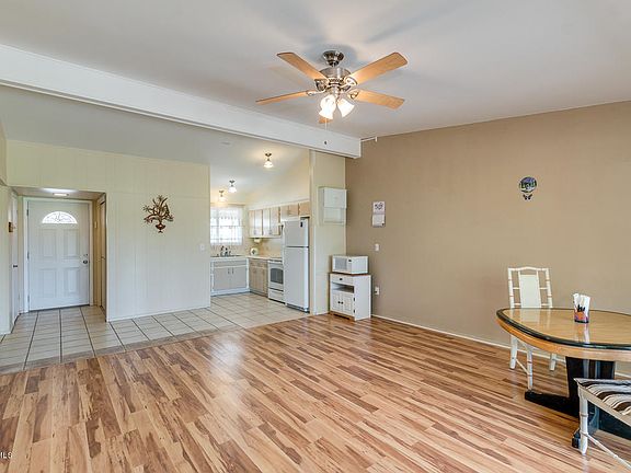 3rd image of 10839 N Fairway Ct W