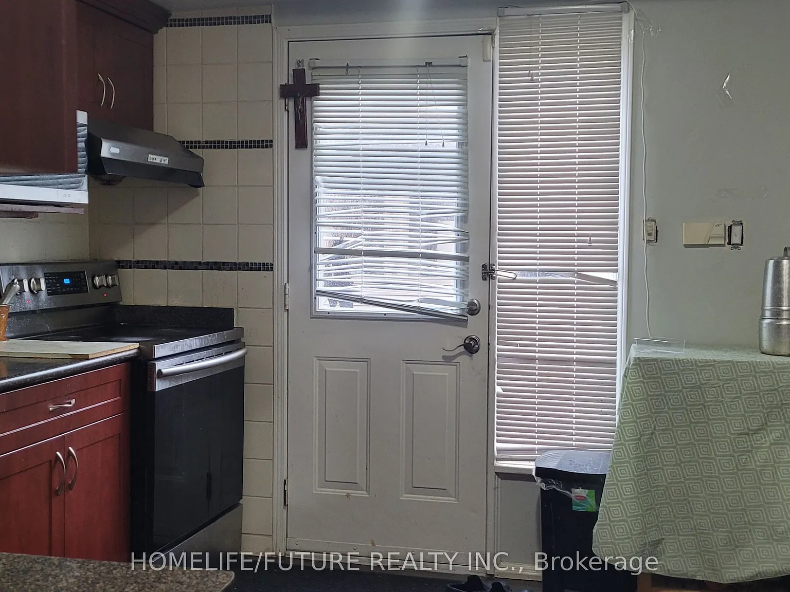 4 bed, $3,000 — Photo 4