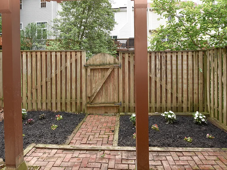 5843 Wye Oak Commons Ct — Photo 18