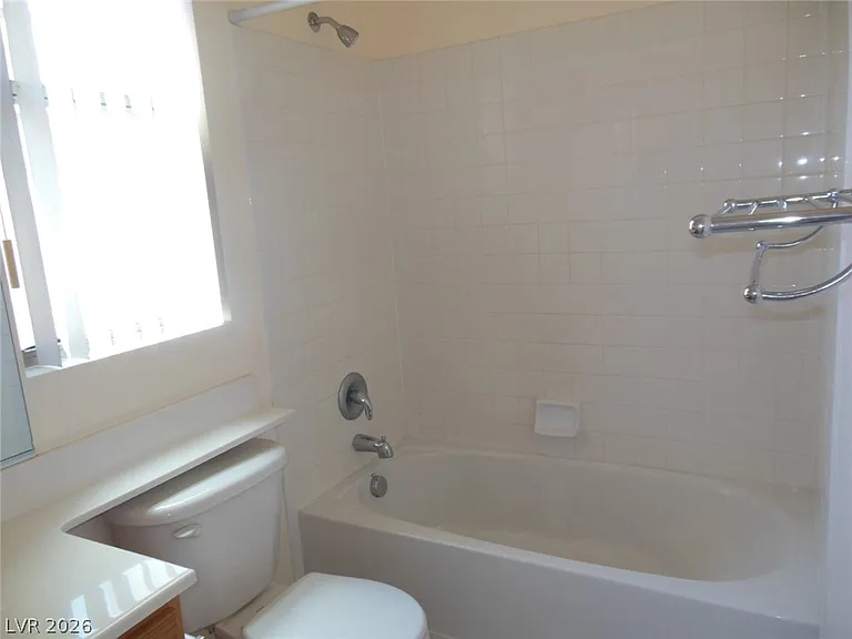 2423 Carnegie Hall St — Photo 16