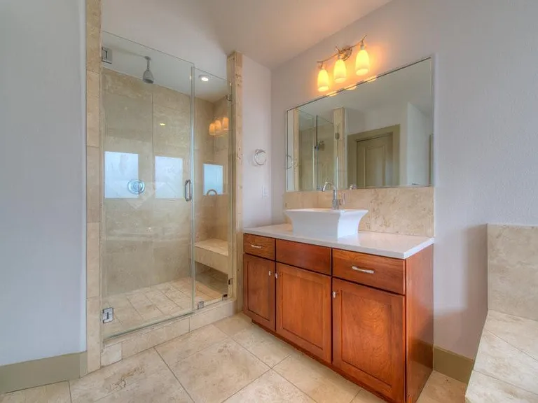 605 Peacock Ln #C — Photo 19