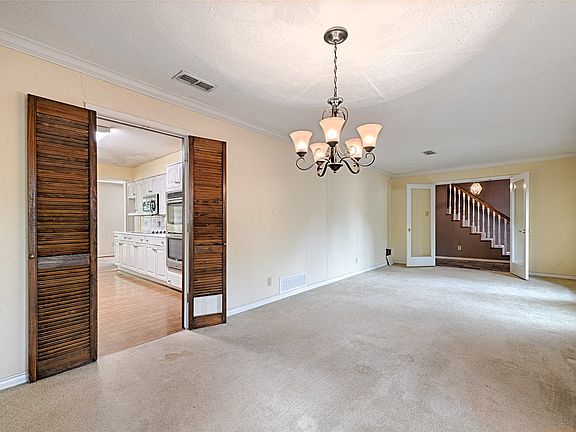 4th image of 3004 Wingren Rd