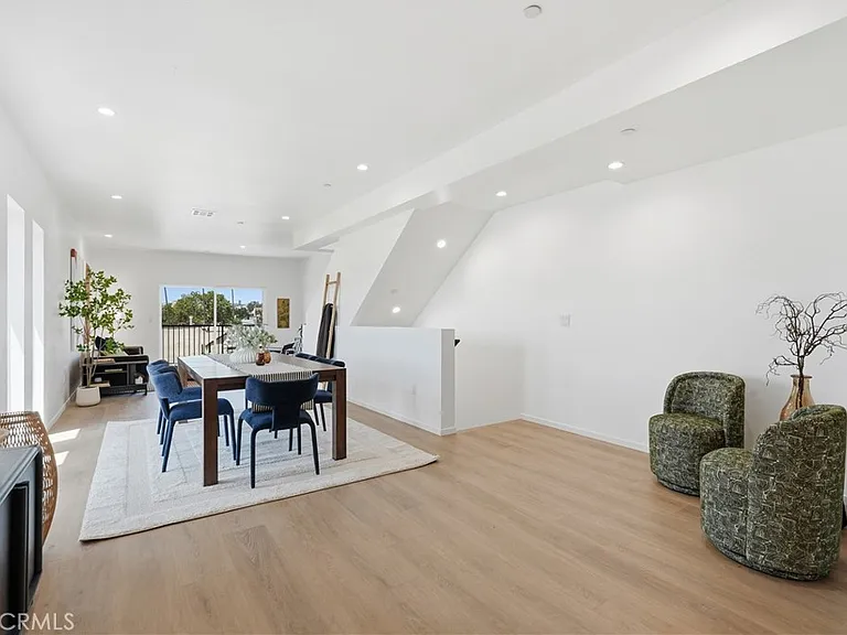 1428 S Cloverdale Ave — Photo 21