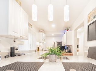 1232 N June St #A, Los Angeles, CA 90038