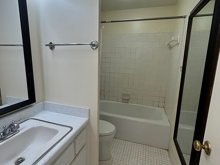 2121 Nicholasville Rd #801 — Photo 18