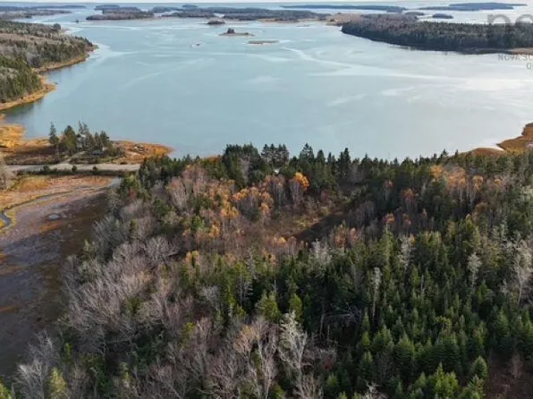 308 High Way, Morris Island, NS B0W 3M0