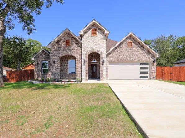 701 Jameson St, Weatherford, TX 76086