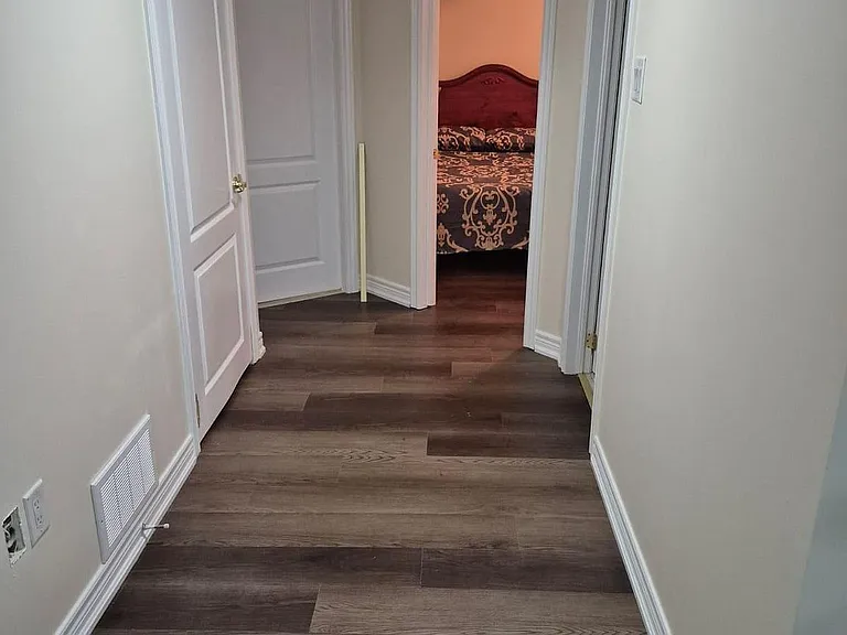 9 Hawkridge Trl — Photo 7
